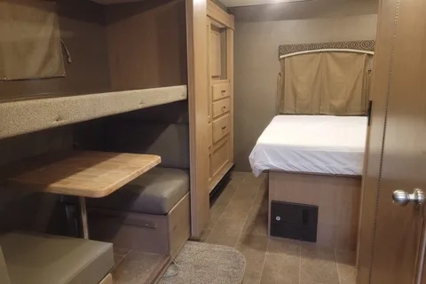 Sleeps 10, A/C, 2 Large Slide Outs, PRIVATE Queen Bedroom, Bunkhouse