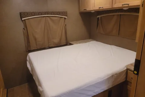 Sleeps 10, A/C, 2 Large Slide Outs, PRIVATE Queen Bedroom, Bunkhouse