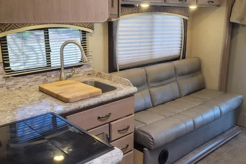 Sleeps 10, A/C, 2 Large Slide Outs, PRIVATE Queen Bedroom, Bunkhouse