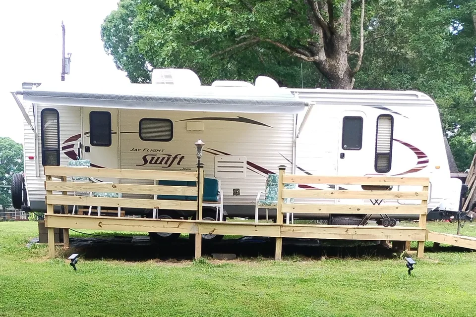 Julius's RV Cottage