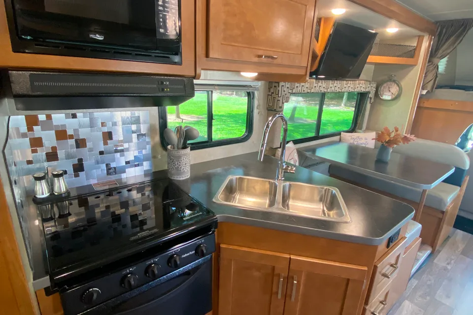 Our home away from home w/bunk beds! *Pet Friendly*