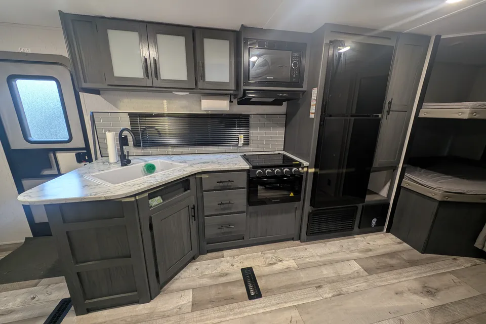 Andrea's Dutchmen Aspen Travel Trailer