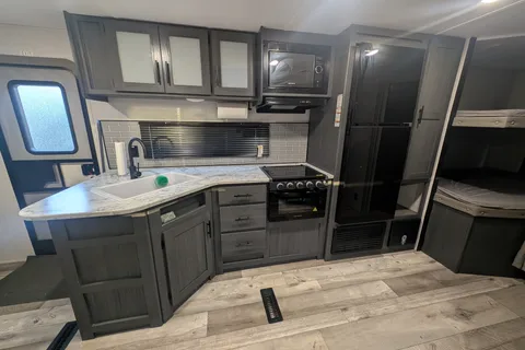 Andrea's Dutchmen Aspen Travel Trailer