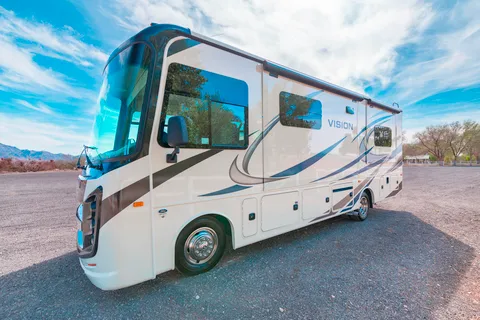 2021 Entegra Coach Sleeps 8