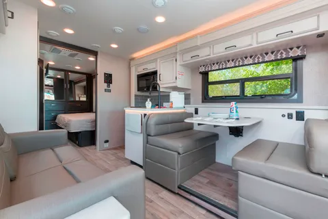 2021 Entegra Coach Sleeps 8
