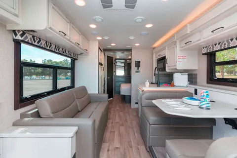 2021 Entegra Coach Sleeps 8