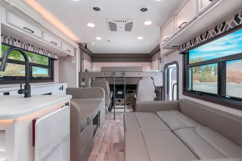 2021 Entegra Coach Sleeps 8