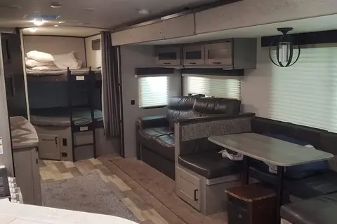 Kip's Forest River Mallard m312 Travel Trailer