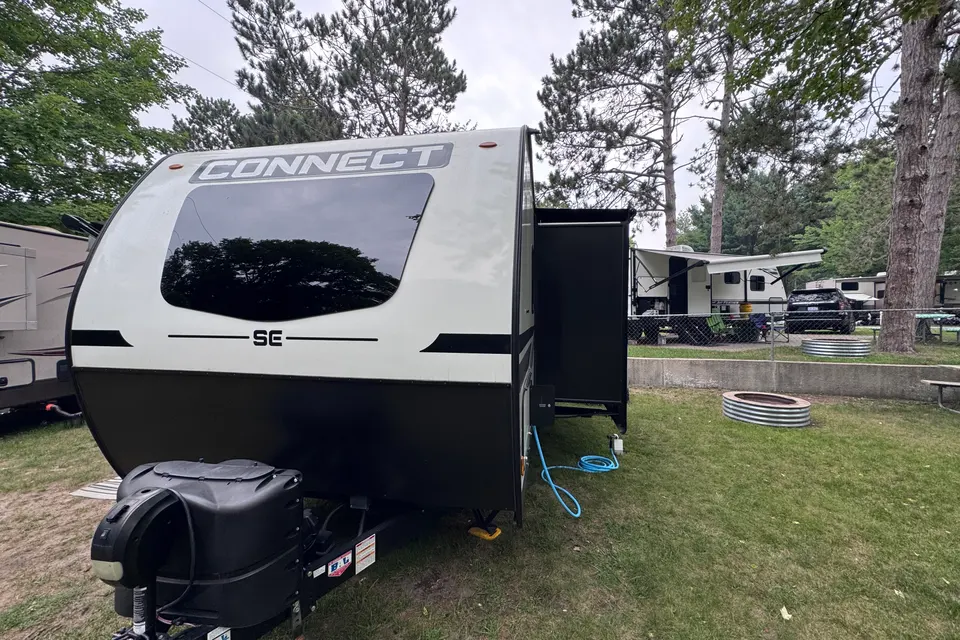 Cameron's KZ Connect Travel Trailer