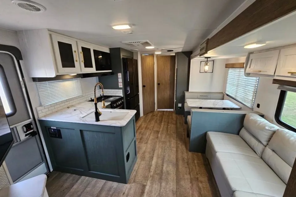2 Bedroom 1.5 Bath Eddie Bauer Luxury