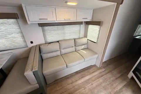 2 Bedroom 1.5 Bath Eddie Bauer Luxury