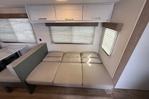 2 Bedroom 1.5 Bath Eddie Bauer Luxury