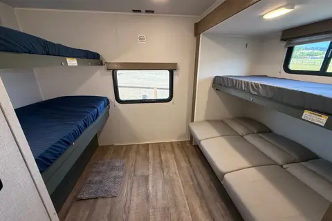 2 Bedroom 1.5 Bath Eddie Bauer Luxury