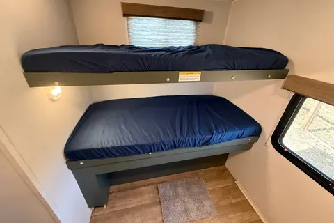 2 Bedroom 1.5 Bath Eddie Bauer Luxury