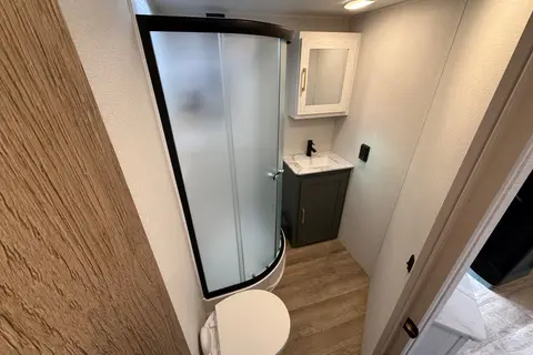 2 Bedroom 1.5 Bath Eddie Bauer Luxury