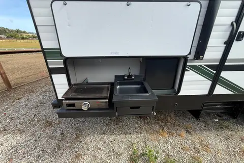 2 Bedroom 1.5 Bath Eddie Bauer Luxury