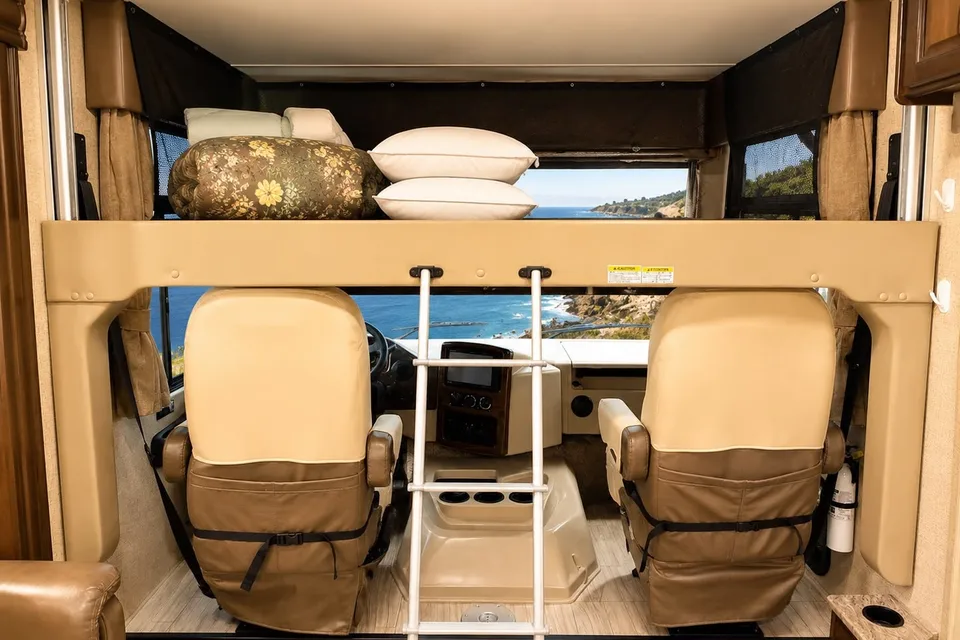 🏕️ Perfect Adventure Awaits! | 2019 Thor Windsport 29M