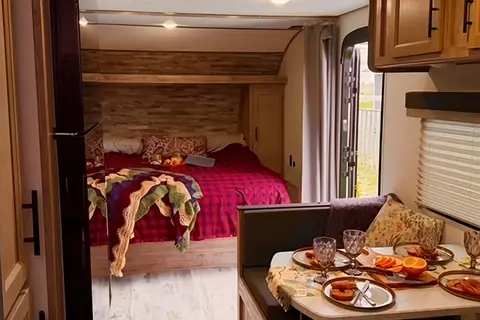 Burns Grand River 248BH Travel Trailer