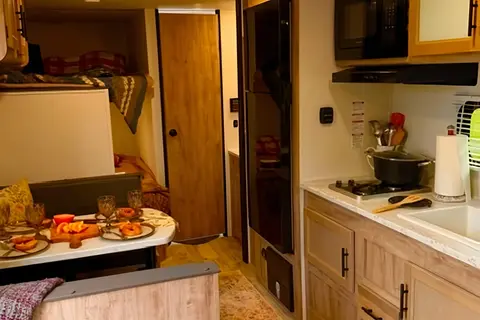 Burns Grand River 248BH Travel Trailer