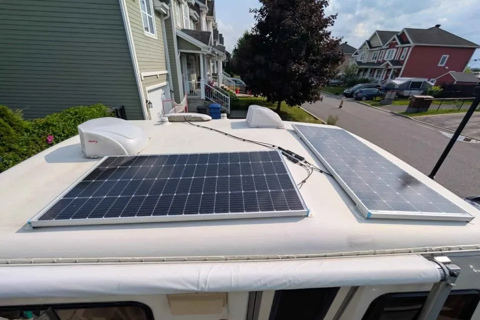 Bigfoot 17' Deluxe | Autonome | Prête pour l'aventure ⭐⭐⭐⭐⭐