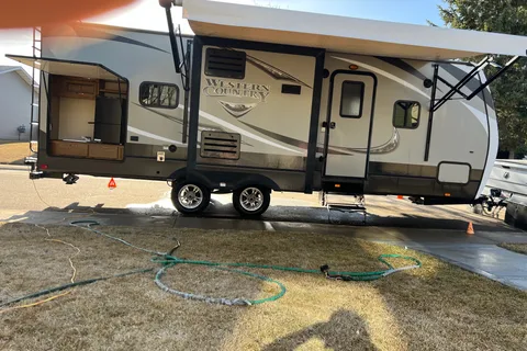 Kevin's Western Country RB26 Travel Trailer