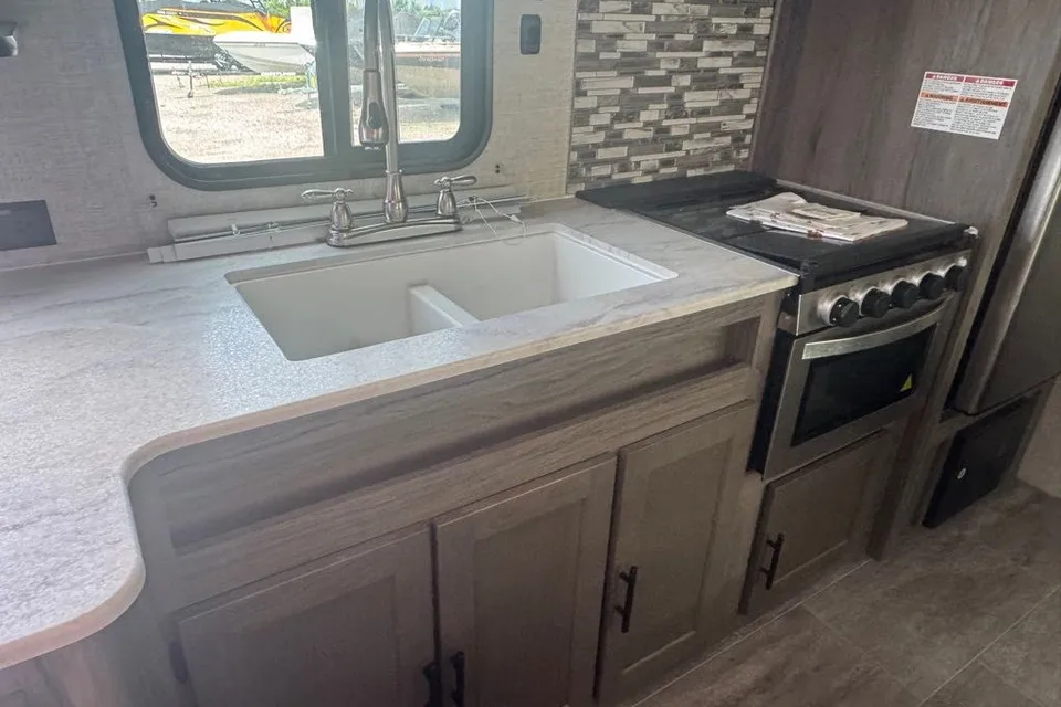 Tow-Your-Own Grand River 32BHS Travel Trailer