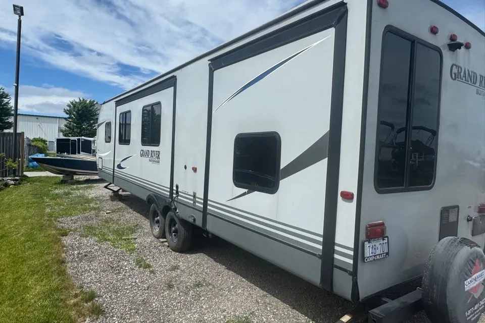 Tow-Your-Own Grand River 32BHS Travel Trailer
