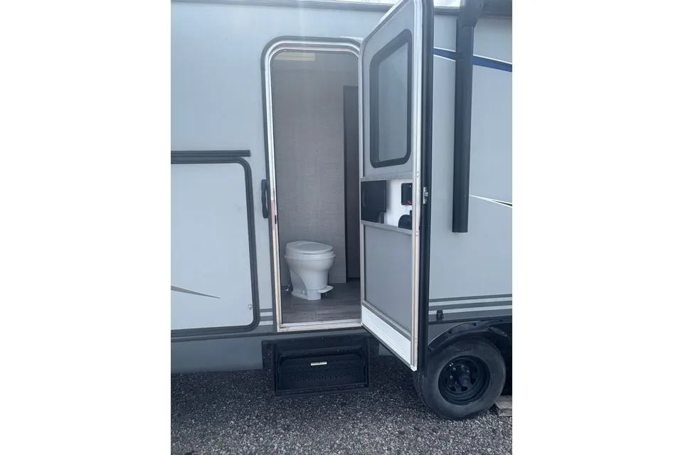 Tow-Your-Own Grand River 32BHS Travel Trailer