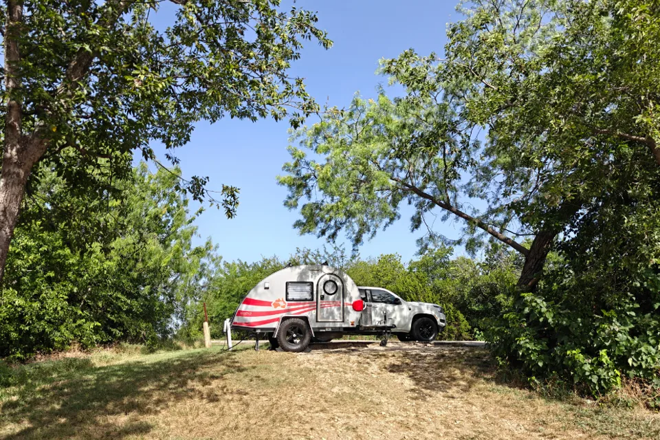 Cozy Teardrop Escape — A/C, Pet-Friendly, Fully Loaded
