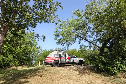 Cozy Teardrop Escape — A/C, Pet-Friendly, Fully Loaded