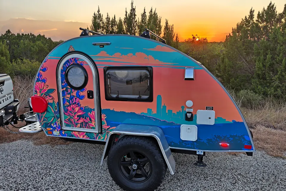 Cozy Teardrop Escape — A/C, Pet-Friendly, Fully Loaded