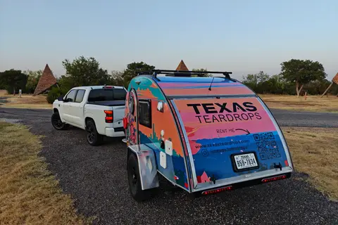 Cozy Teardrop Escape — A/C, Pet-Friendly, Fully Loaded