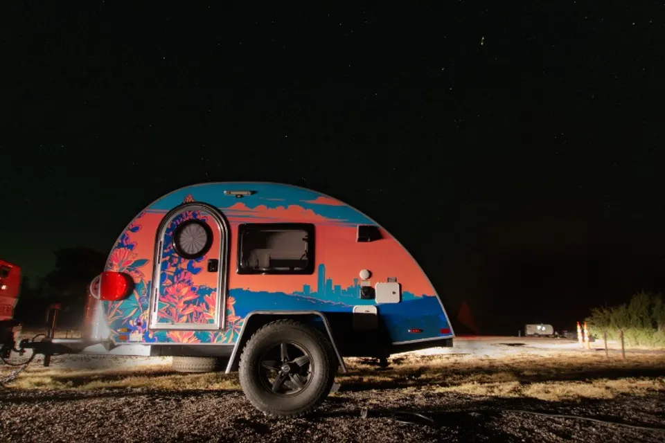 Cozy Teardrop Escape — A/C, Pet-Friendly, Fully Loaded