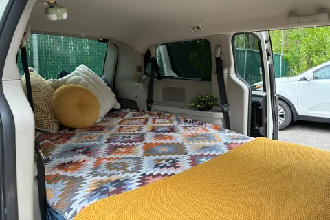 Vincent Dodge Caravan Campervan