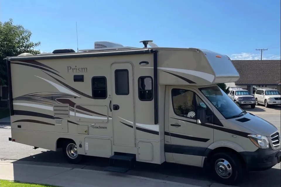 2017 Coachman Prism 2200LE