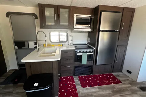 The Wildwood Bunkhouse Retreat
