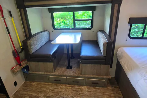 The Campfire Companion Bunkhouse