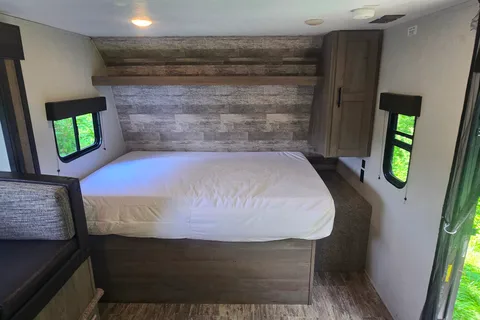 The Campfire Companion Bunkhouse