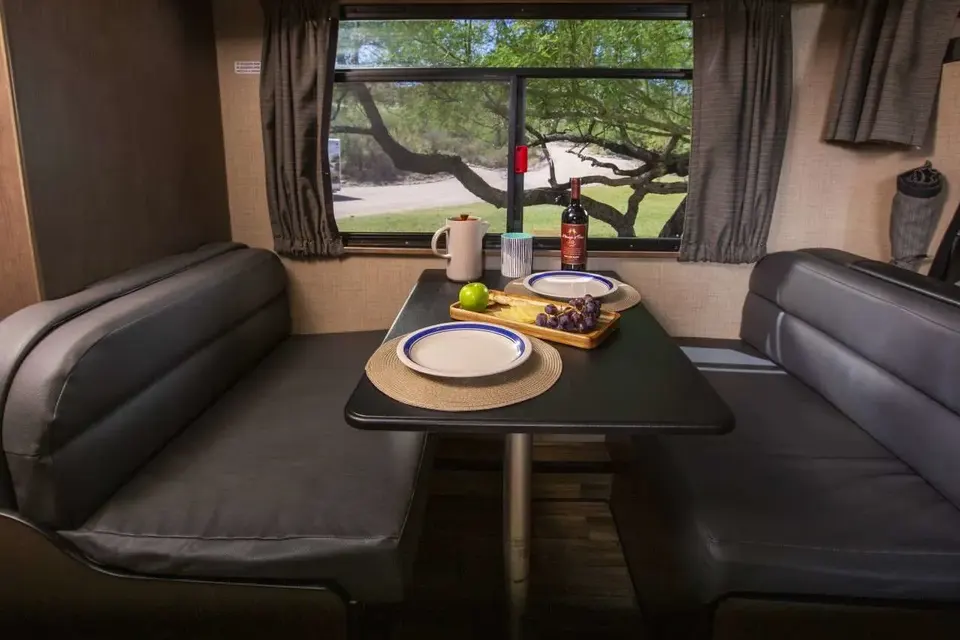 Explore Nature with Thor Majestic 19G Class C 2018 WiFi Starlink