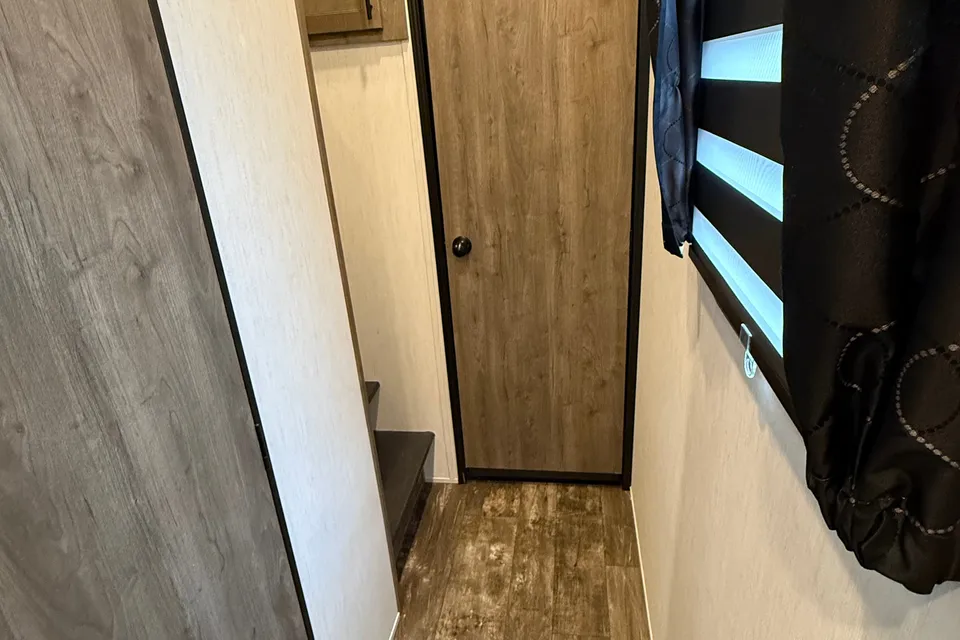Bruno's Forest River sabre Fifth Wheel