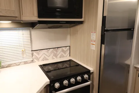 Luxury Twilight 2620 Travel Trailer – Private Queen Suite + Slide-Out