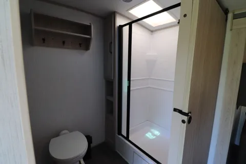 Luxury Twilight 2620 Travel Trailer – Private Queen Suite + Slide-Out