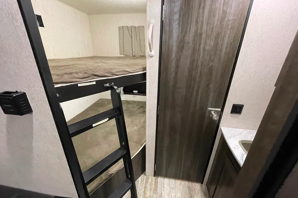 Spacious Clean New 23' Compact Travel Trailer