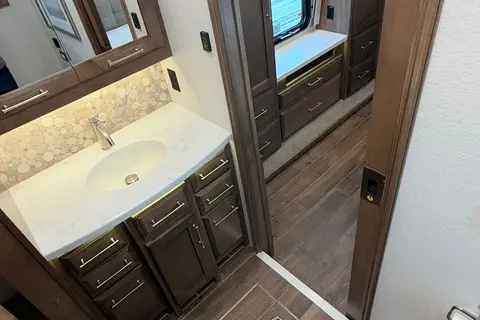 Victor's Entegra Coach Aspire 44R Class A