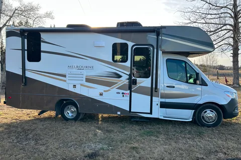 Larry's Jayco Melbourne Class C