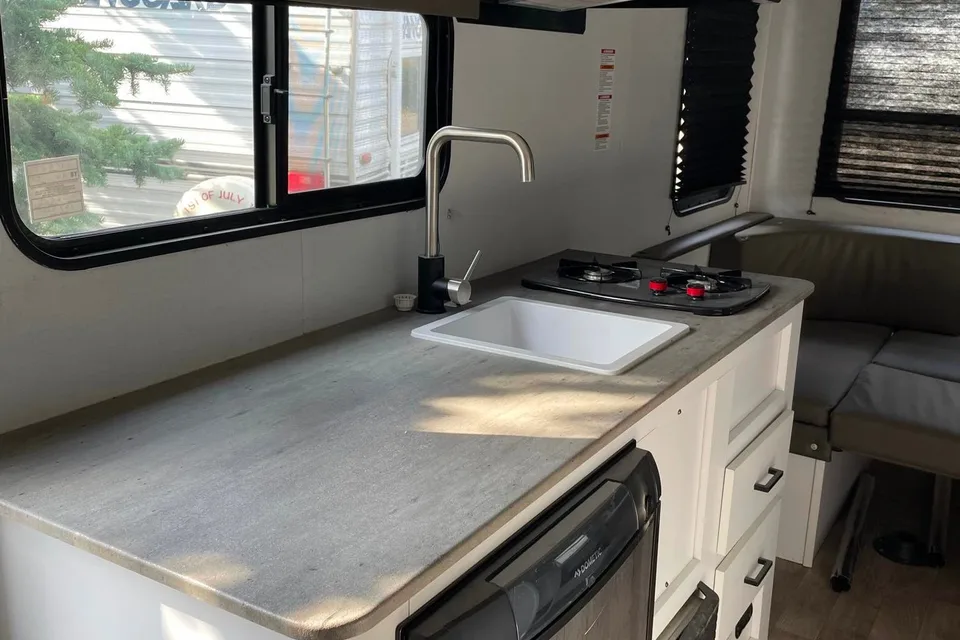 Rj's Keystone Hideout Travel Trailer