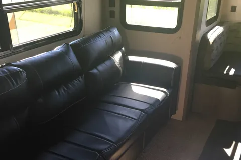 Michael's Winnebago Mini Winni Fifth Wheel