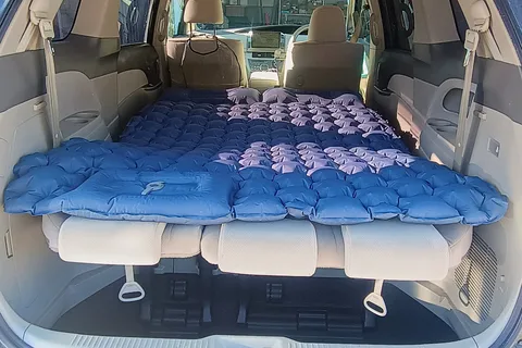 Toyota Campervan (7 seats/2 sleeps) Park Pass +Airport pickup+ (US/Canada)