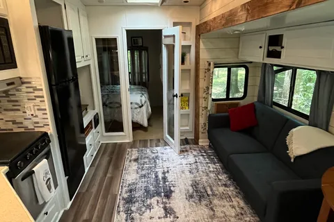 RV Helicarrier (Luxury Family Adventure RV)