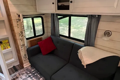 RV Helicarrier (Luxury Family Adventure RV)